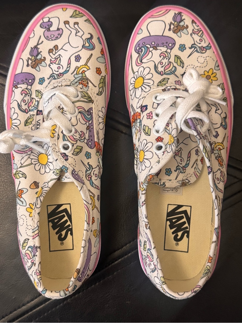 🛍️$22 Vans Kids' Unicorn Floral Lace-Up Shoes - White with Pink Trim